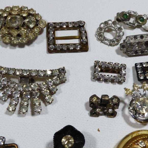 lot of 23 VTG Victorian Metal Belt Buckle Shoe clip parts Rhinestones Crystals main image 11